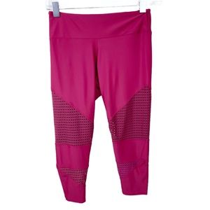 Onzie Perforated Crop Leggings Size M/L